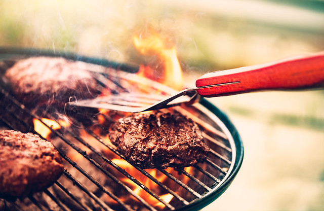 Worst Foods to Eat at a Barbecue